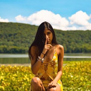 Meet your Posher, Kayla